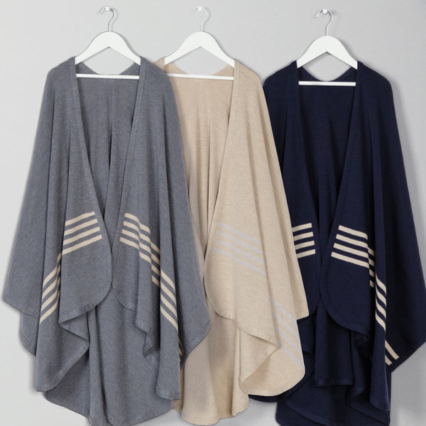 Assortiment de 3 châles en laine mérinos avec rayures / Assortment of 3 merino wool shawls with stripes made in Canada by Volprivé.