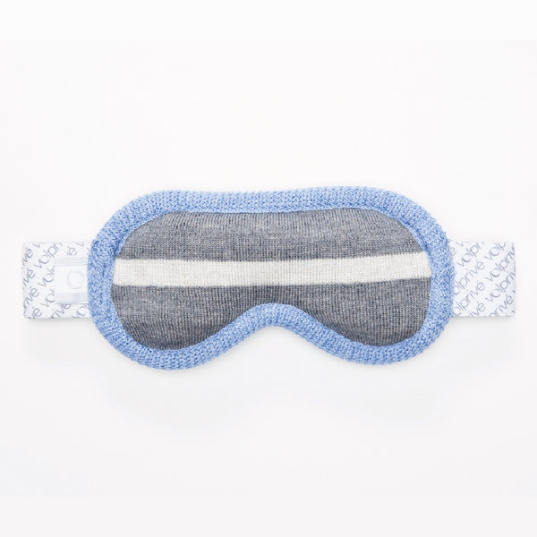 Loup pour les yeux en forme de masque de ski en laine mérinos gris et bleu / Eye mask made of merino wool in ski goggle shape grey and light blue made in Canada by Volprivé.