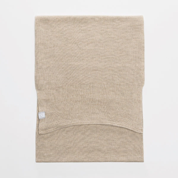 Foulard écharpe en laine mérinos beige / Scarf in merino wool beige by Volprivé.