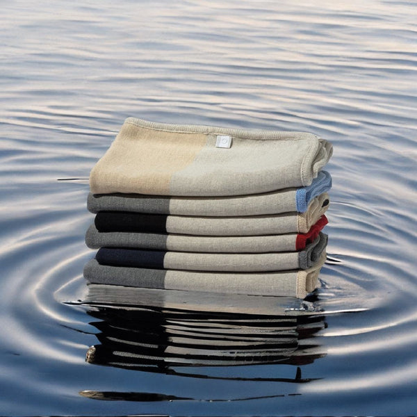 Assortiment de couvertures en laine de Mérinos / Merino wool blankets made in Canada Volprivé.